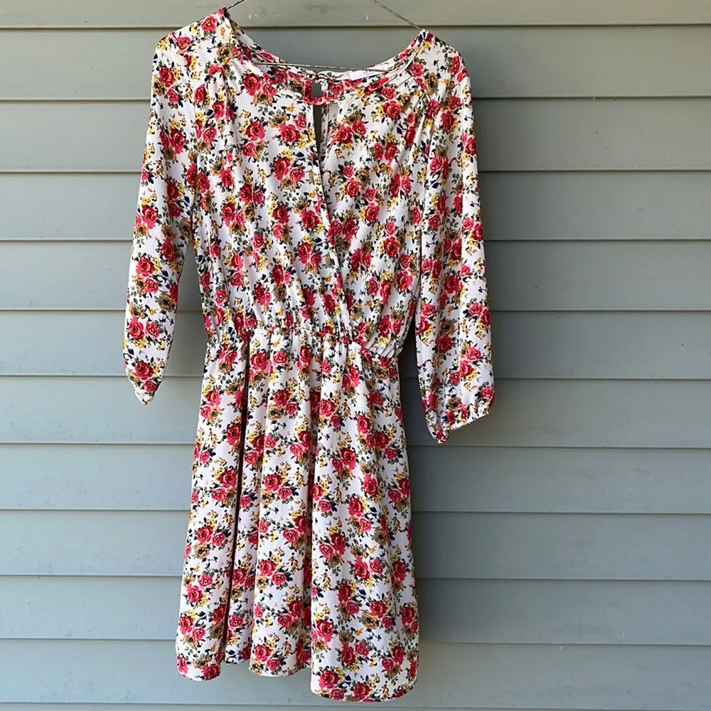 BNWOT LE LIS fun floral dress - Picture 1 of 16